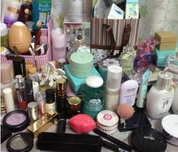 一萌实验室 | 香水、脱毛膏等化妆品暗藏风险 科学认知与实用防范指南